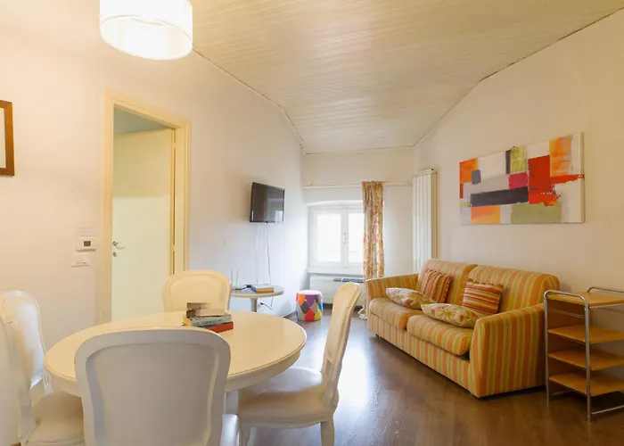 Milanese Flat - Via Vigevano